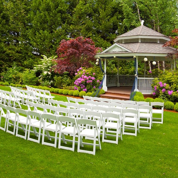 nuestros baños portátiles son autónomos y no requieren conexión a agua o electricidad